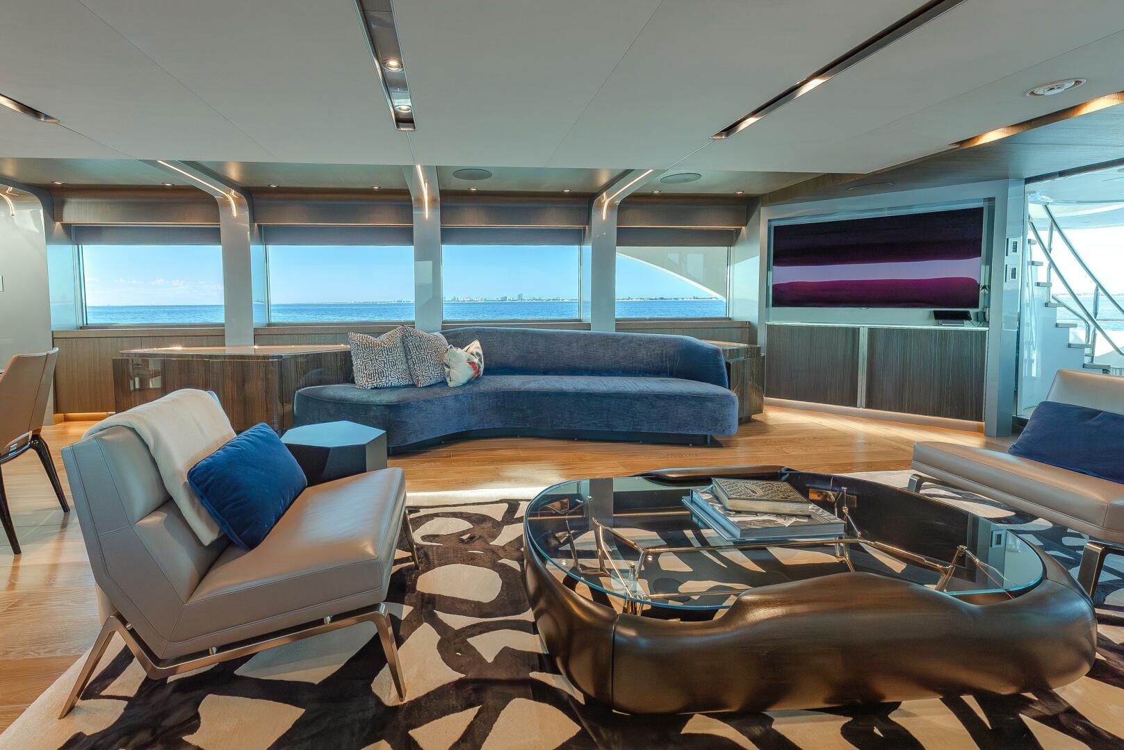 2018 Westport Raised Pilothouse - Image 4