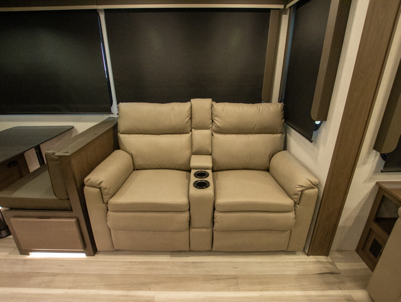 2026 Keystone Cougar 360MBI - Image 13