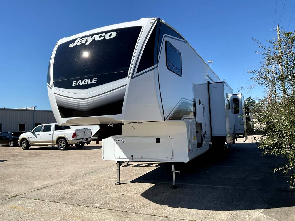 2026 JAYCO Eagle 367 TBTS - Image 4