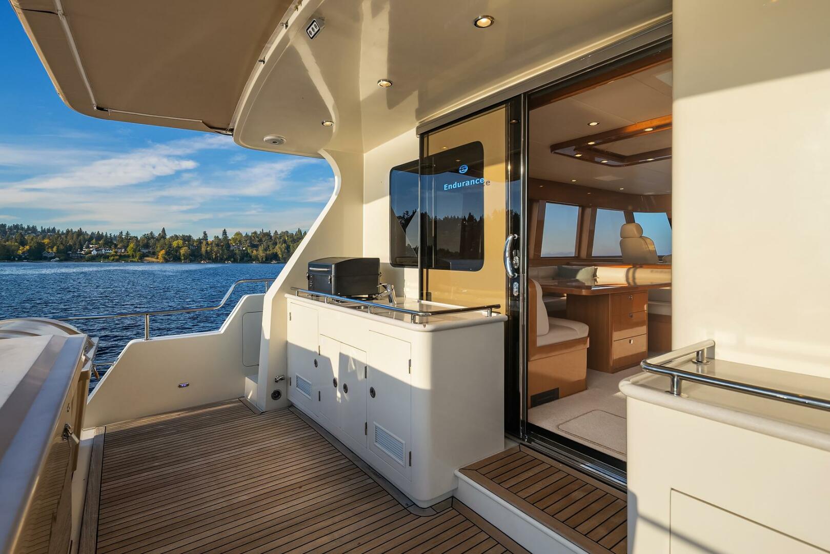 2014 Hampton 720 Skylounge LRC - Image 62