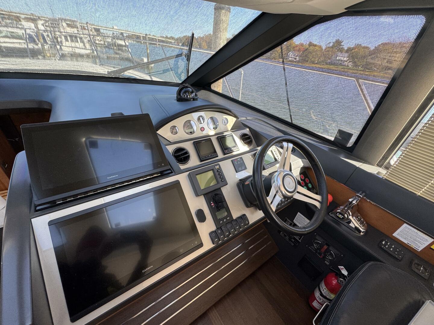 2015 Princess V52 - Image 13