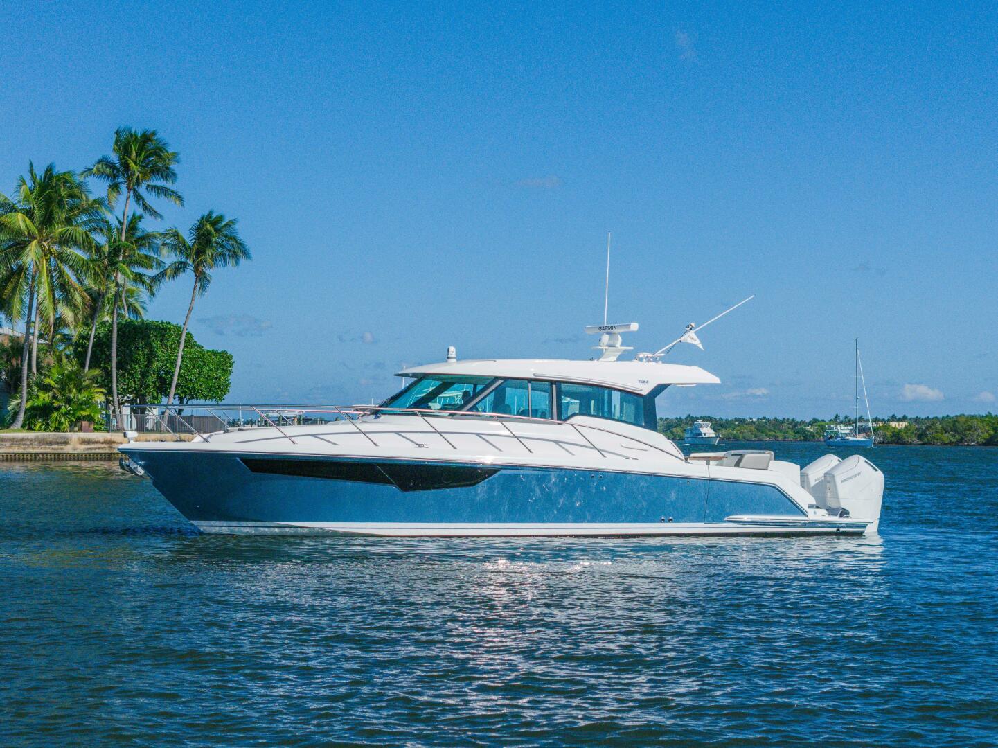 2025 Tiara Yachts 43 LE - Image 1