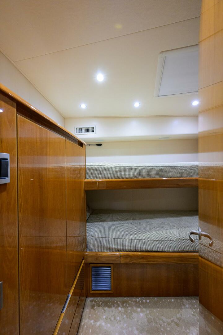 2014 Viking 76 Enclosed Bridge - Image 39