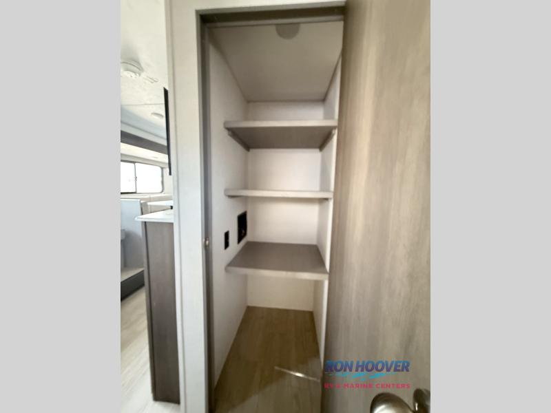 2025 COACHMEN 282DORM - Image 20