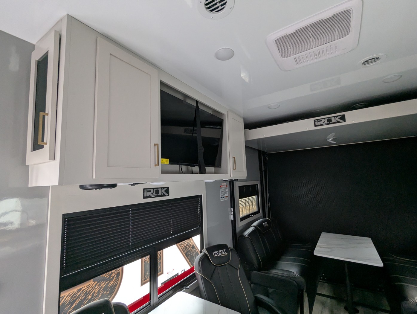 2026 IROK Trailers IROK LUXE SS2214 - Image 23