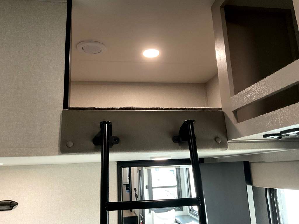 2026 JAYCO SEISMIC 395 - Image 35