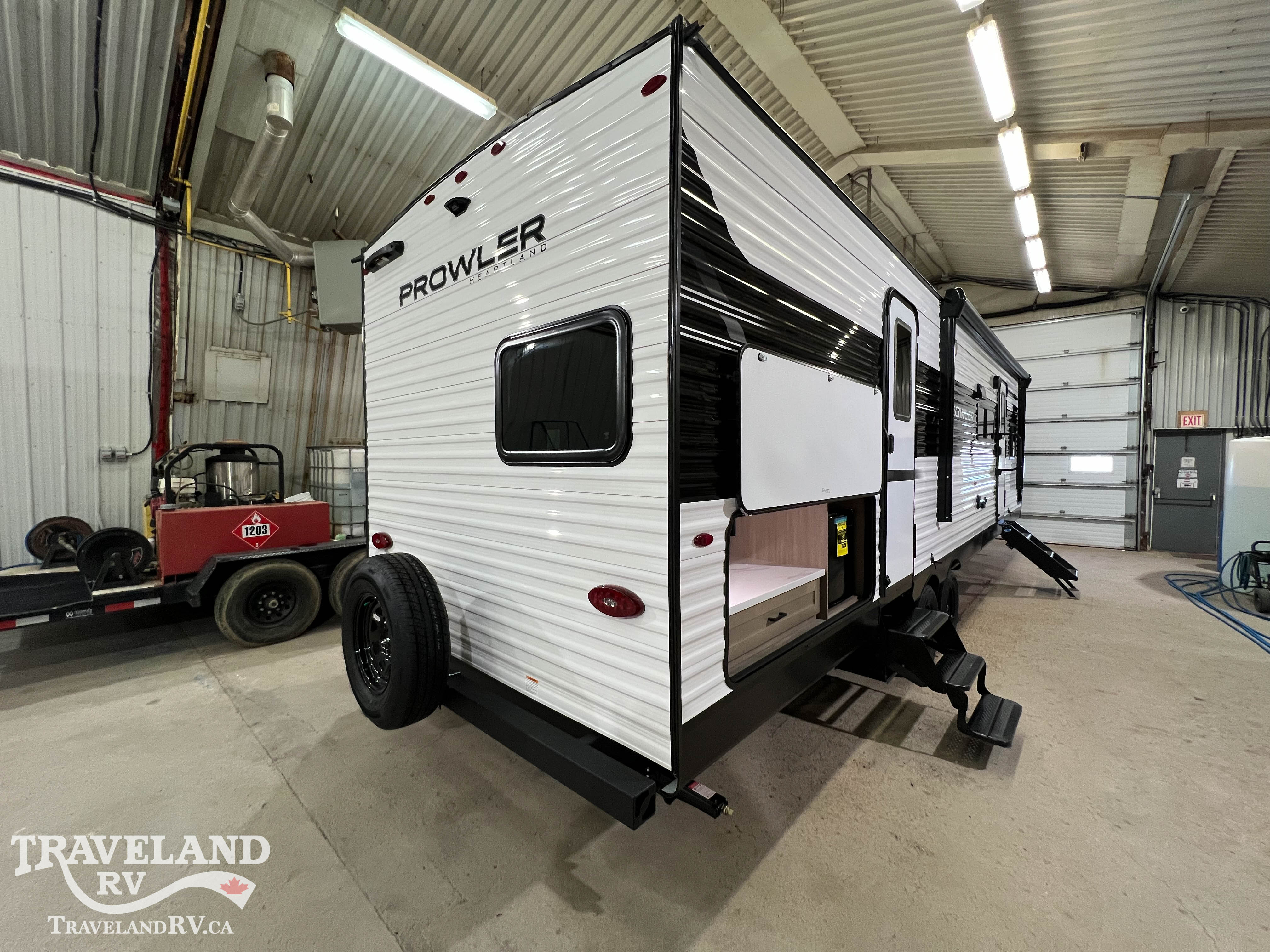 2026 Heartland Prowler 3202DSB - Image 9