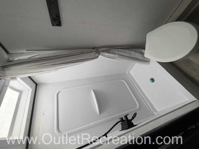 2026 Coachmen Northern Spirit Bijou 18RBB - Image 10