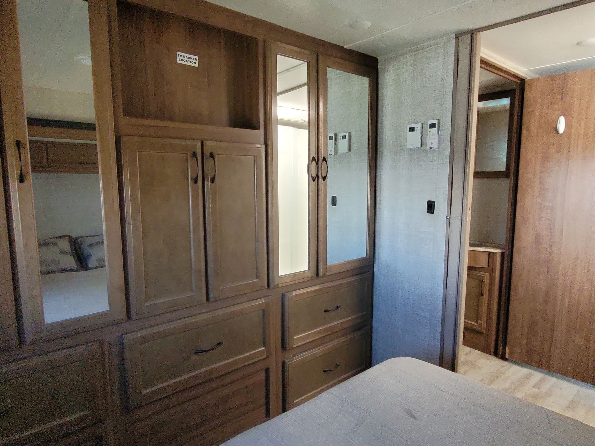 2020 Gulf Stream Conquest Class C 6320 - Image 25