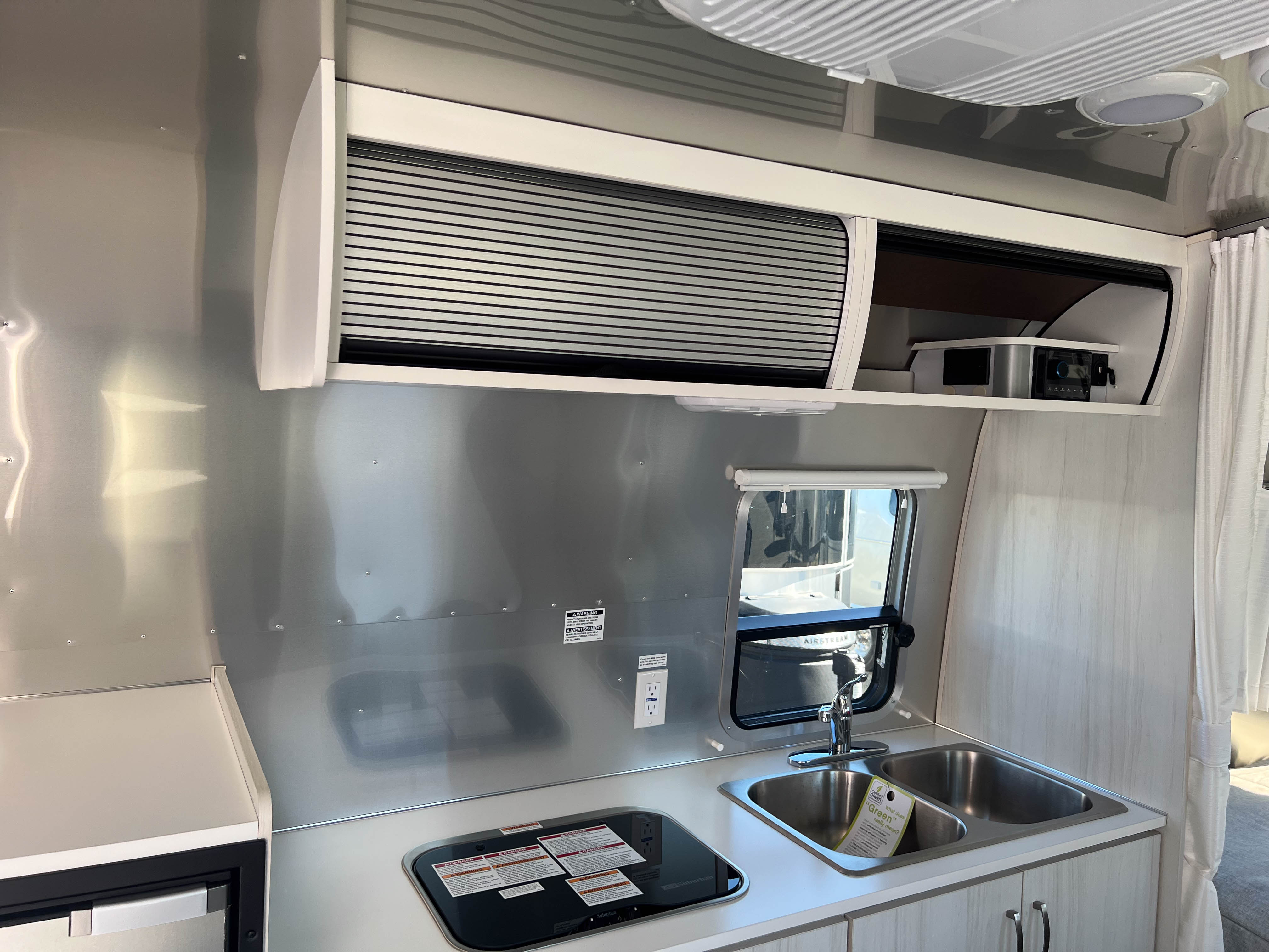 2027 Airstream Bambi 22FB - Image 12
