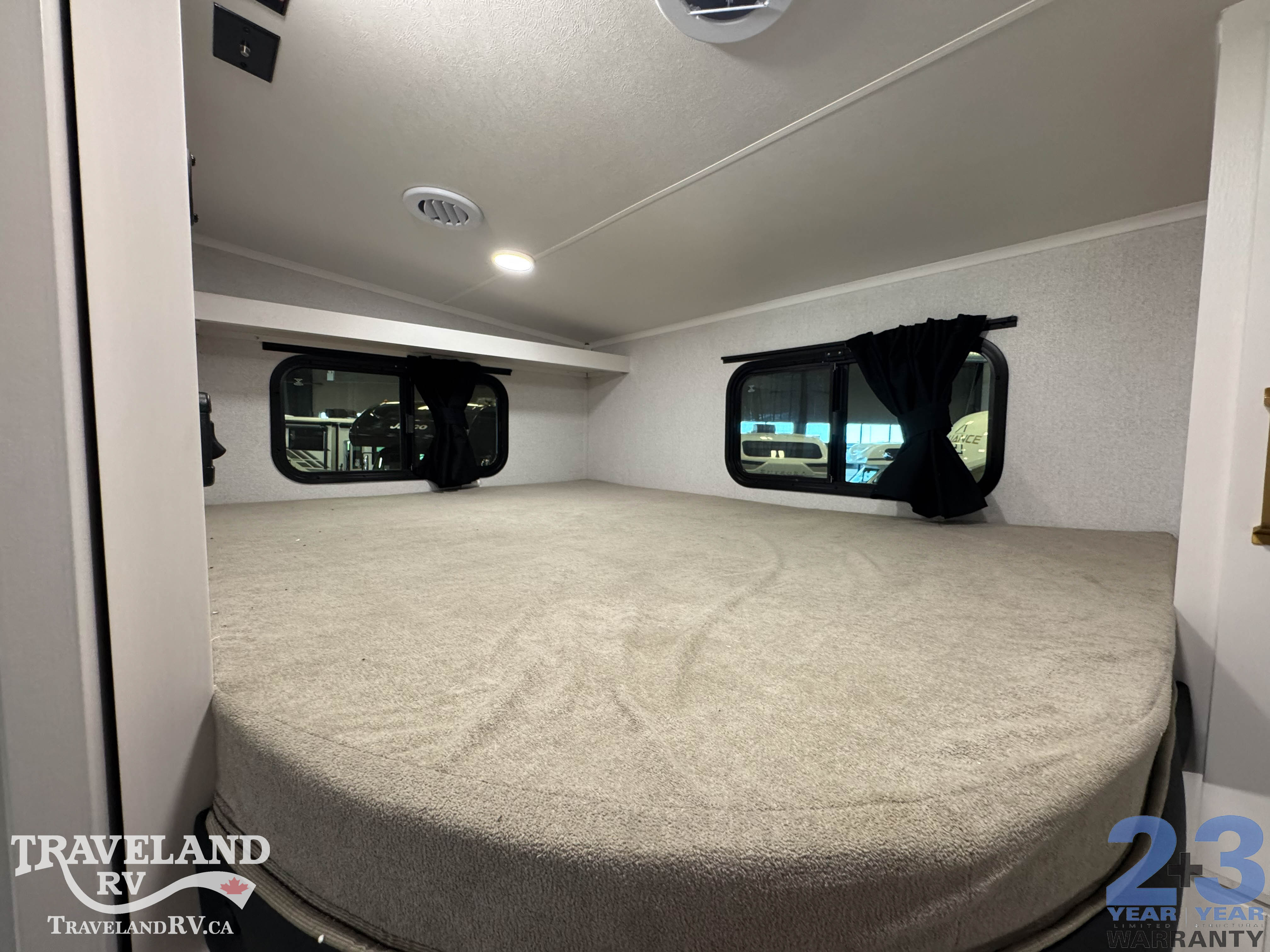 2027 Jayco Eagle HT 29DDB - Image 13
