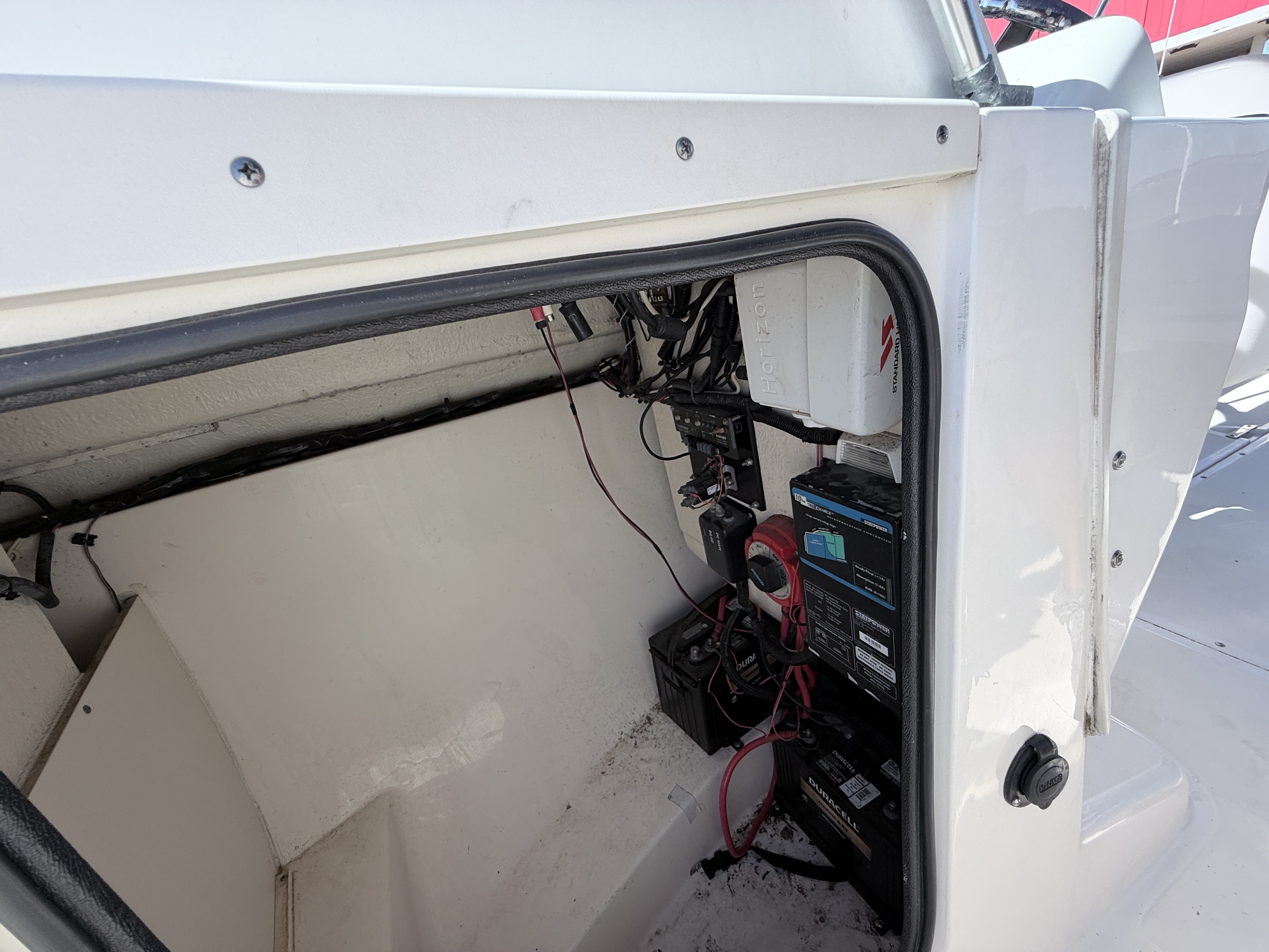 2003 BOSTON WHALER 210 VENTURA - Image 23