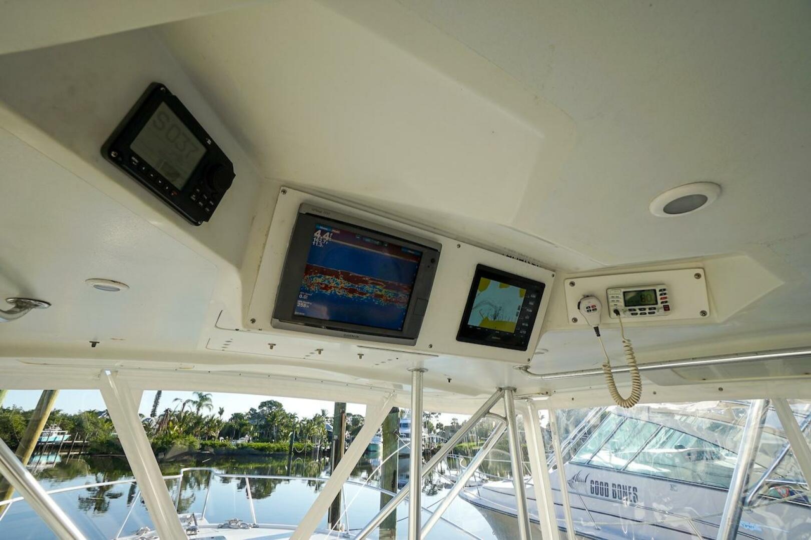 1997 Luhrs Tournament 320 Open - Image 35