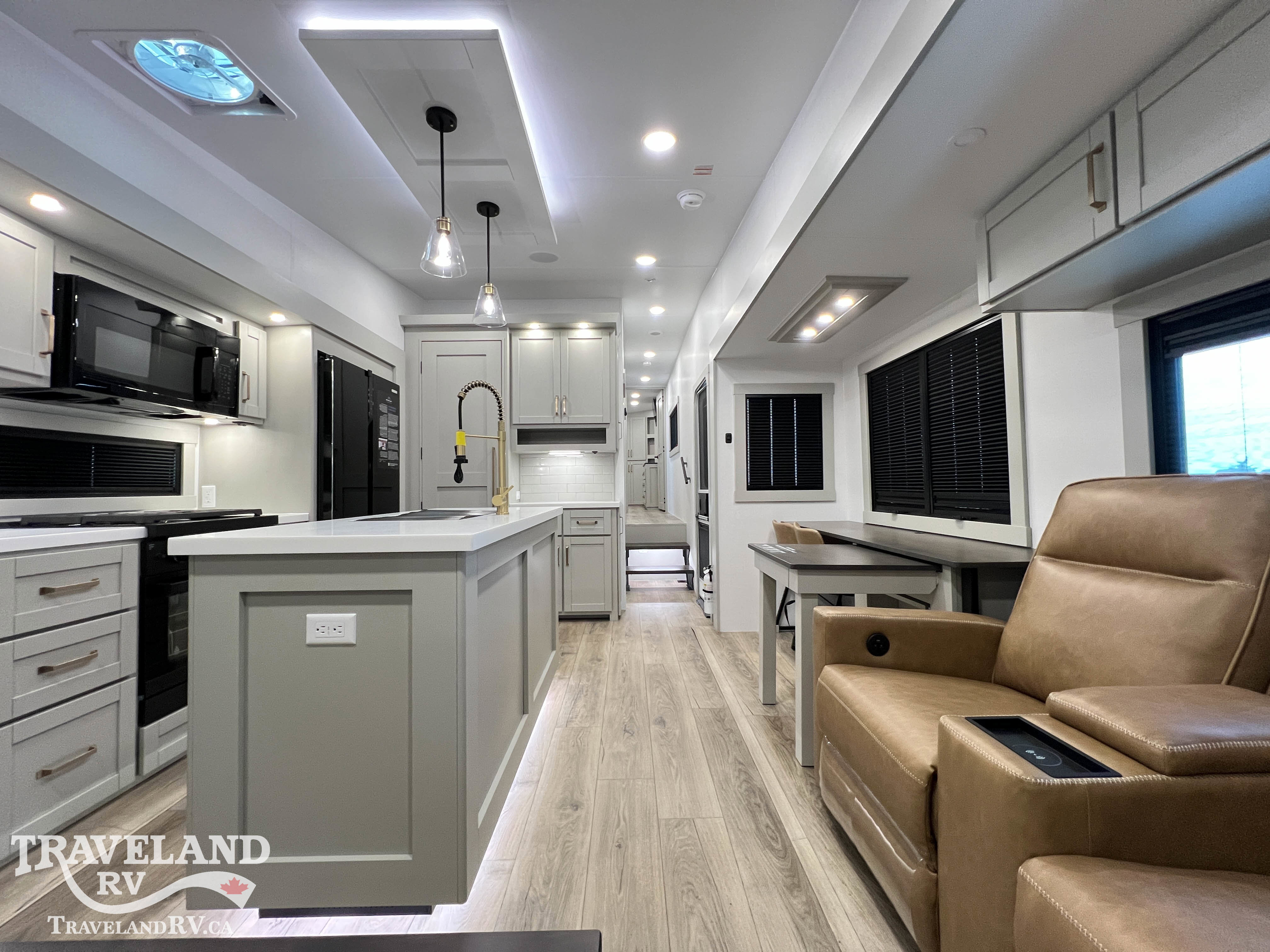 2026 Brinkley RV Model Z 3610 - Image 4