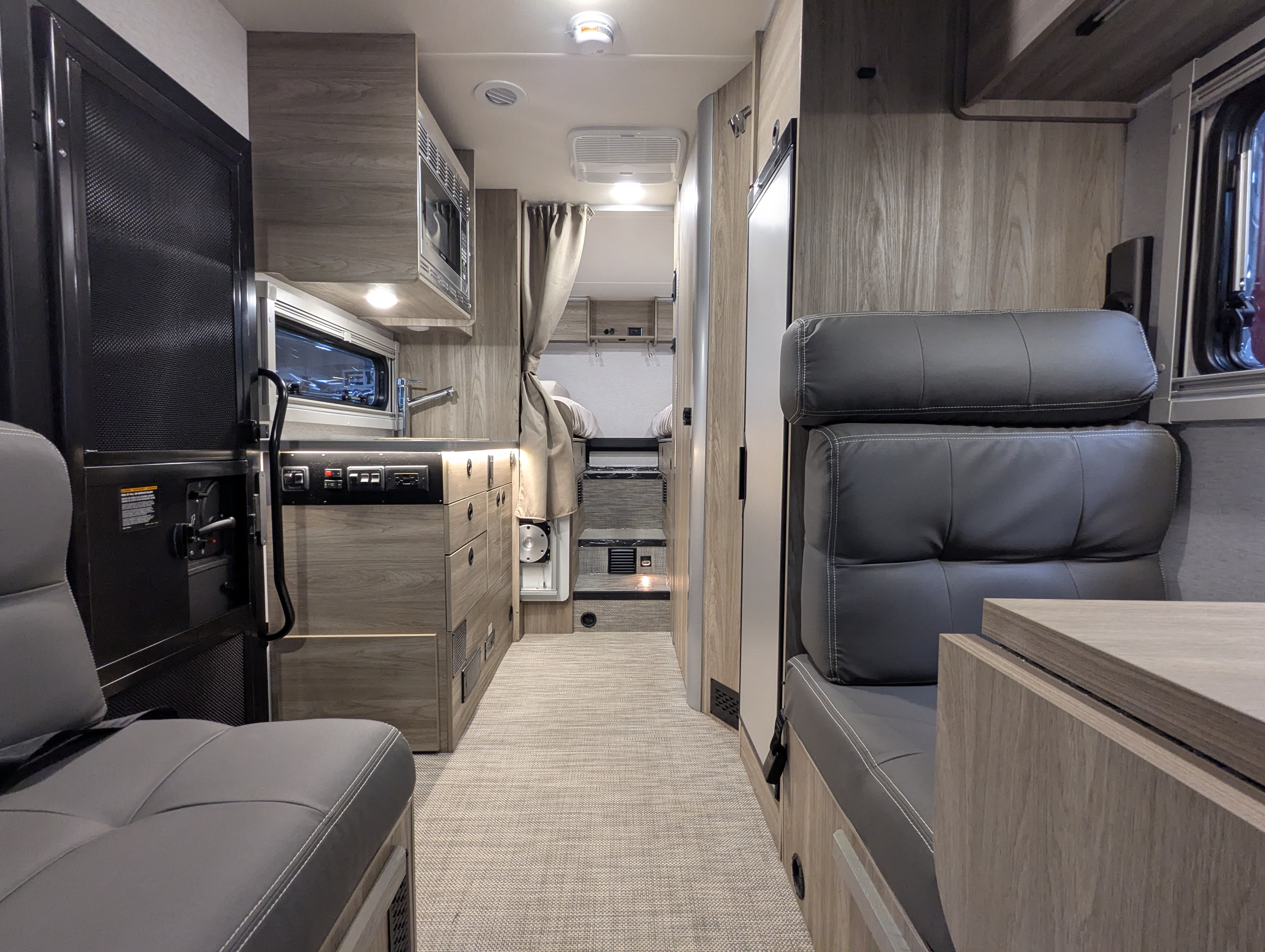 2026 Winnebago EKKO Sprinter 23B AWD - Image 10