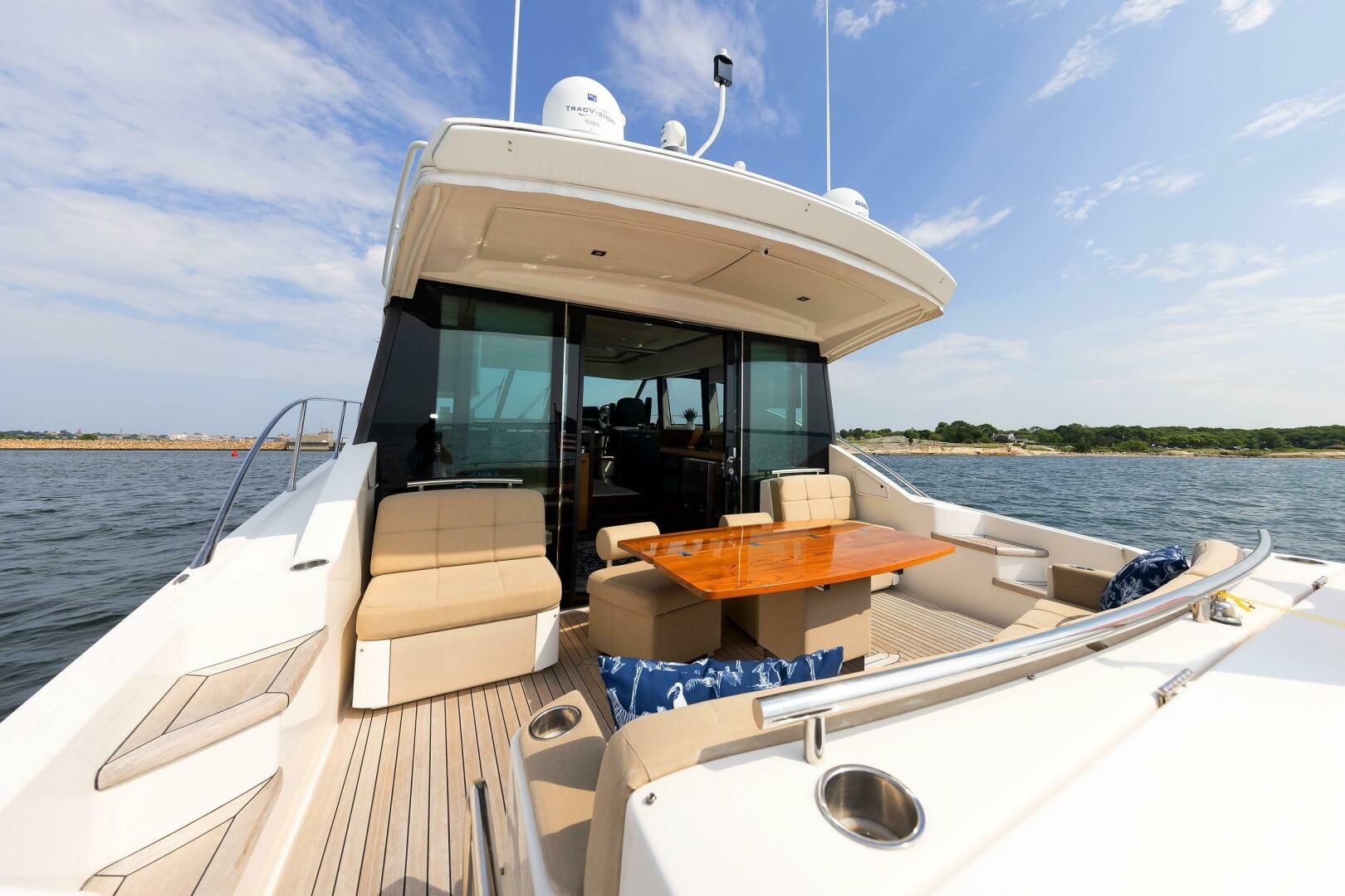 2014 Tiara Yachts 5000 Express - Image 9