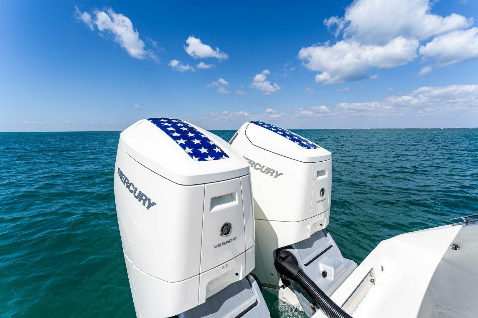 2015 Bahama 41 - Image 35