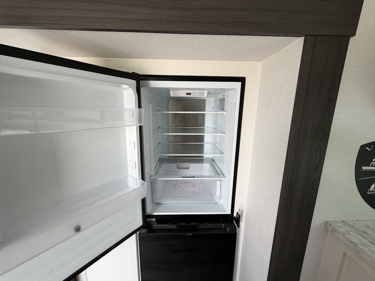 2027 VENTURE RV STRATUS 262VFK - Image 21