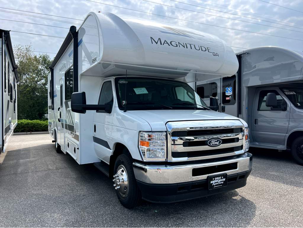 2027 THOR MOTOR COACH MAGNITUDE GA28 - Image 1