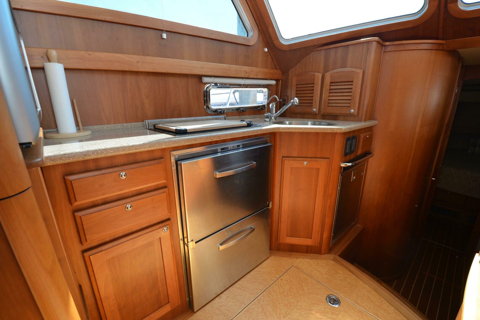 2014 Sabre 42 Salon Express - Image 22