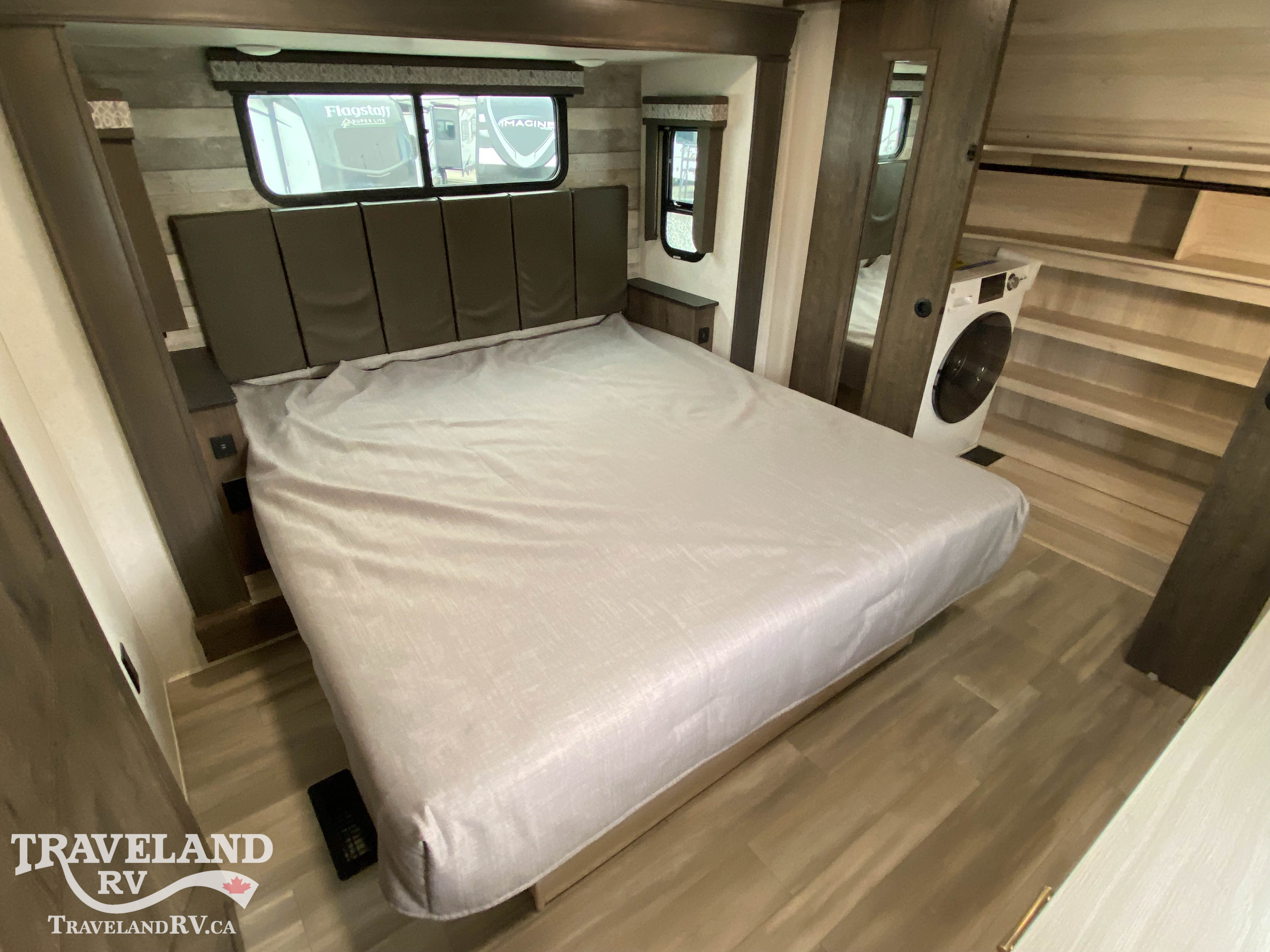 2022 Alliance RV Paradigm 310RL - Image 23
