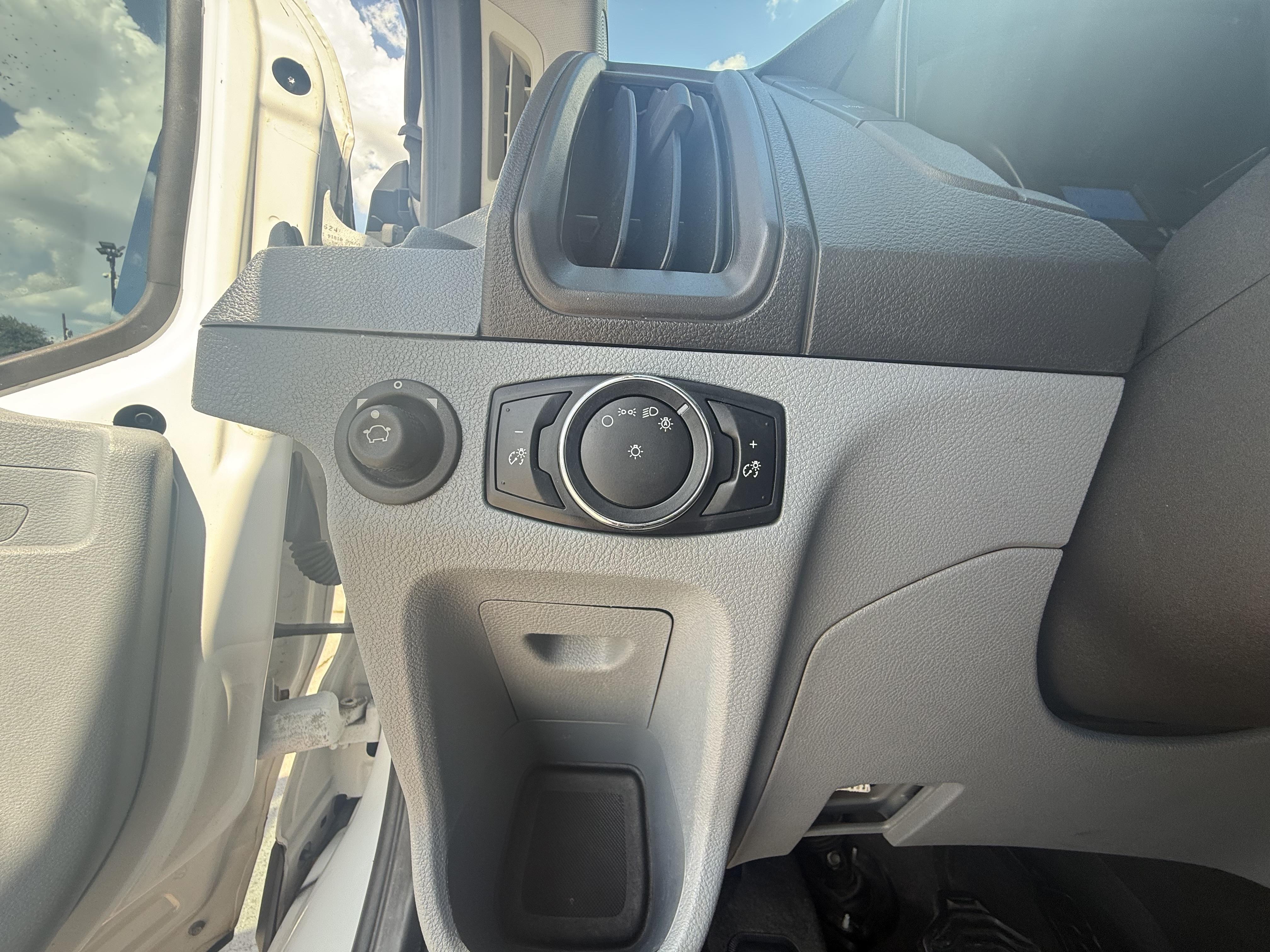 2015 Ford Transit 150 Passenger Van XLT Medium Roof - Image 7