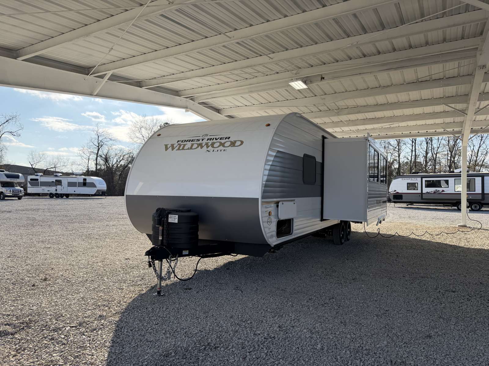 2026 Forest River Wildwood X-Lite 26ICE - Image 3