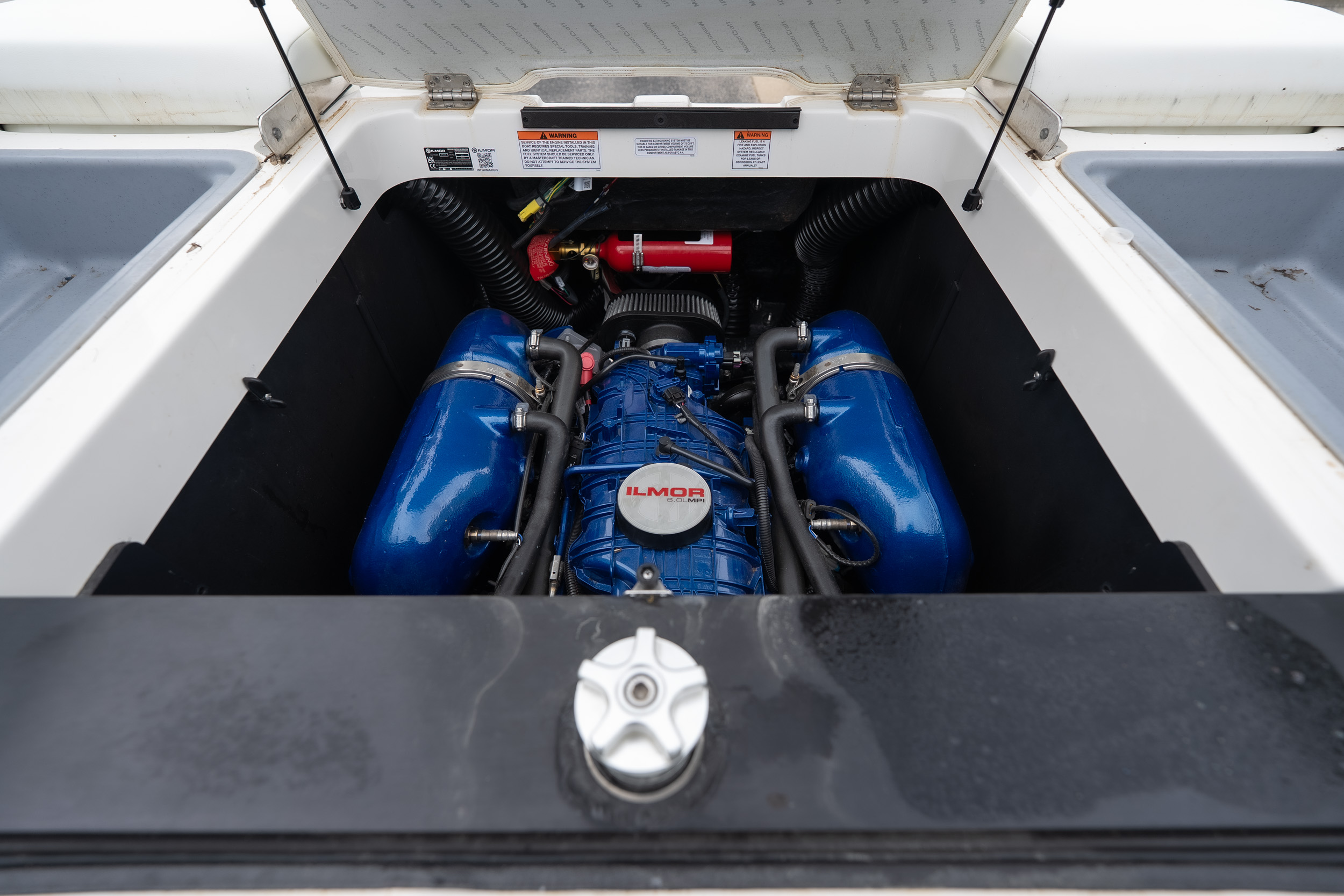 2023 MasterCraft XT24 - Image 30