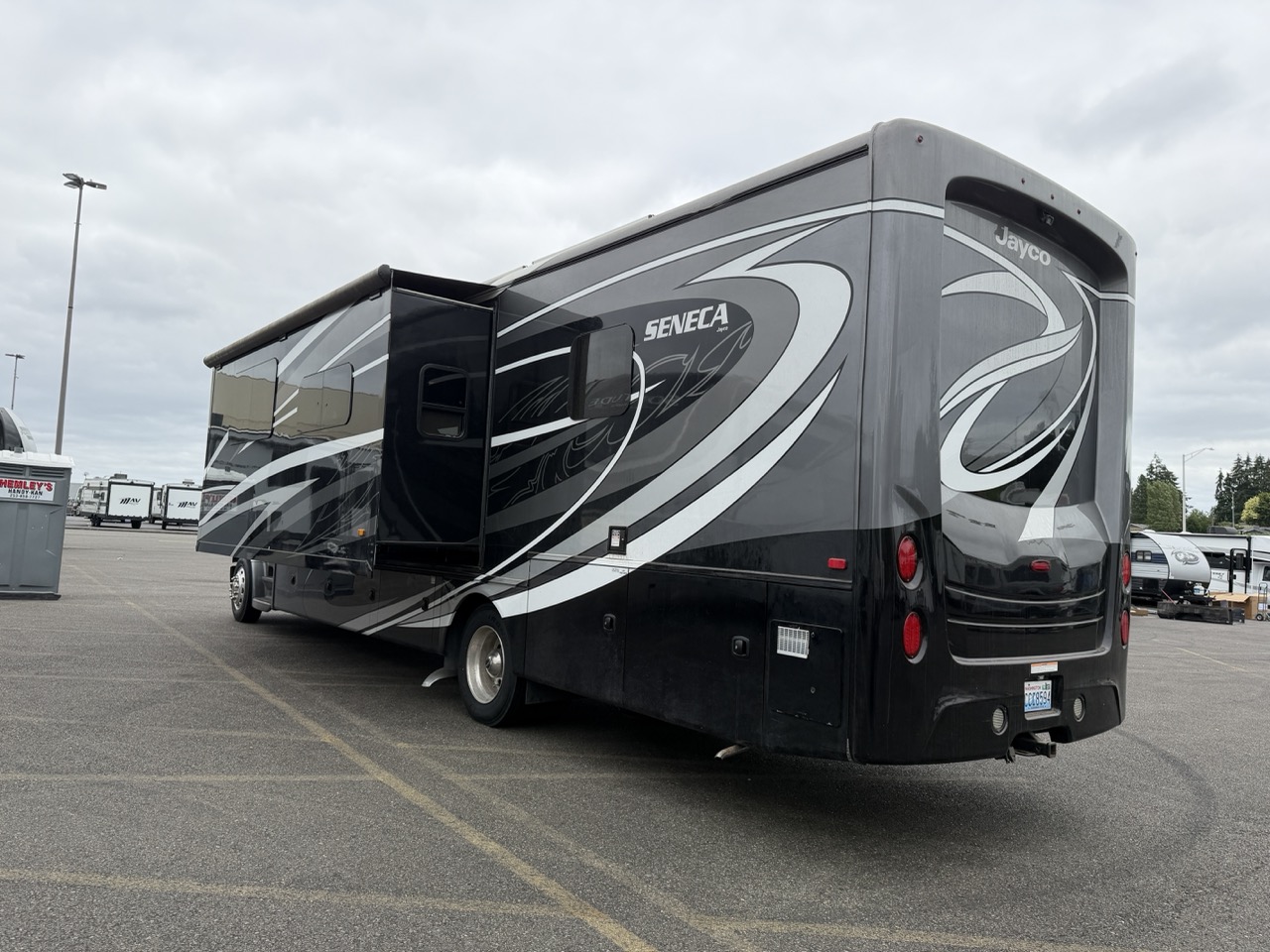 2019 Jayco Seneca 37K - Image 3