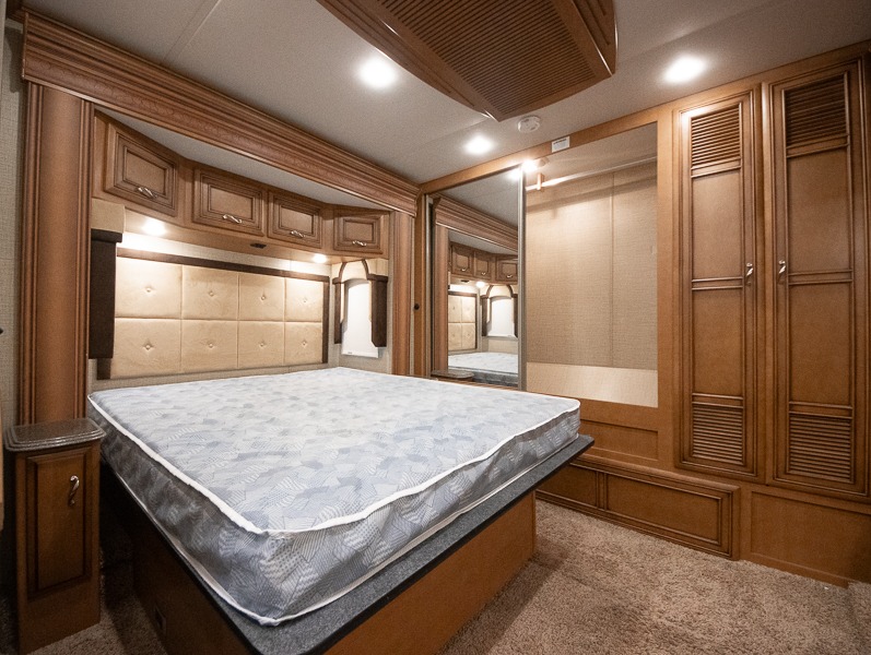 2015 Newmar Ventana 3436 - Image 20