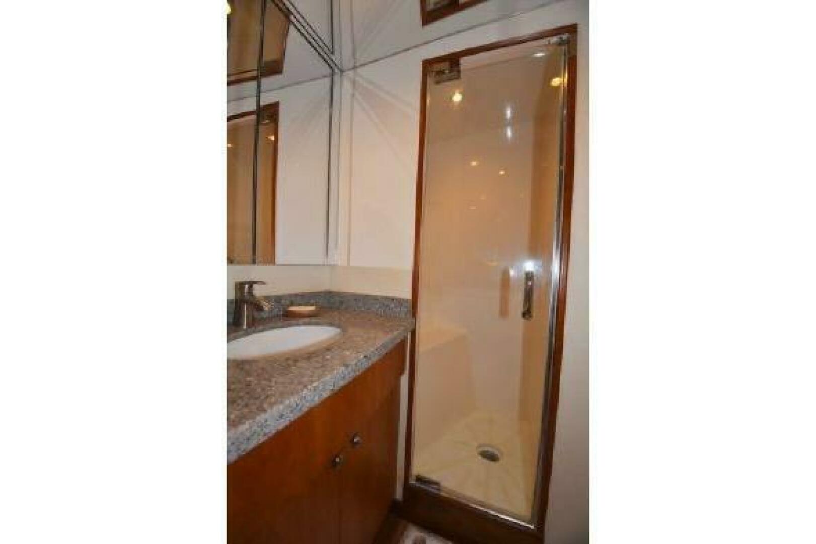 2013 Hatteras GT54 Base - Image 25