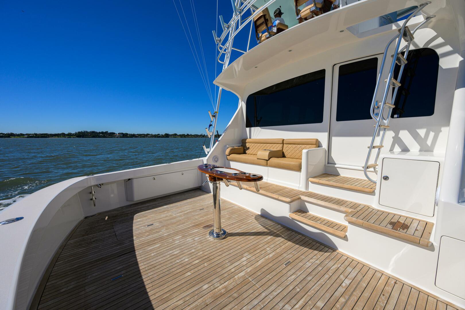 2007 Viking 64 Convertible - Image 8
