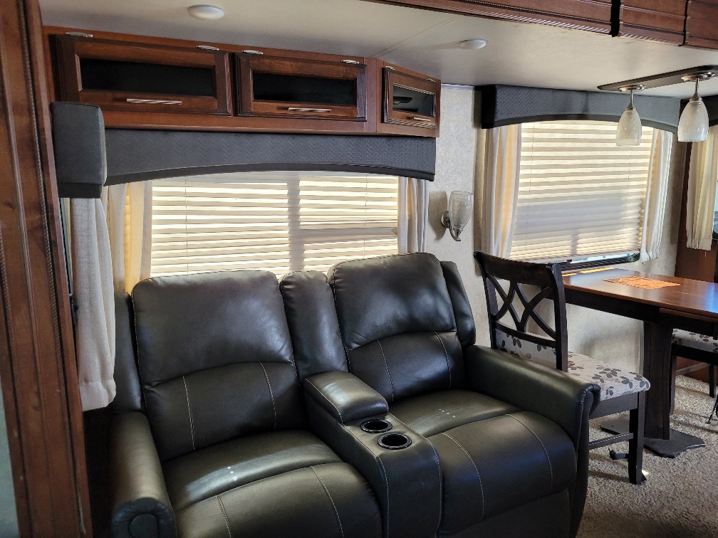 2017 Jayco Eagle HT 28.5RSTS - Image 9
