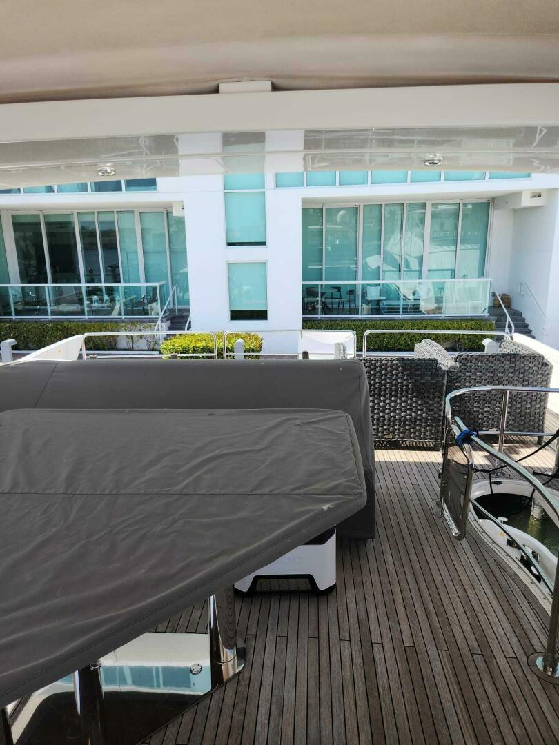 2014 Azimut Flybridge - Image 25