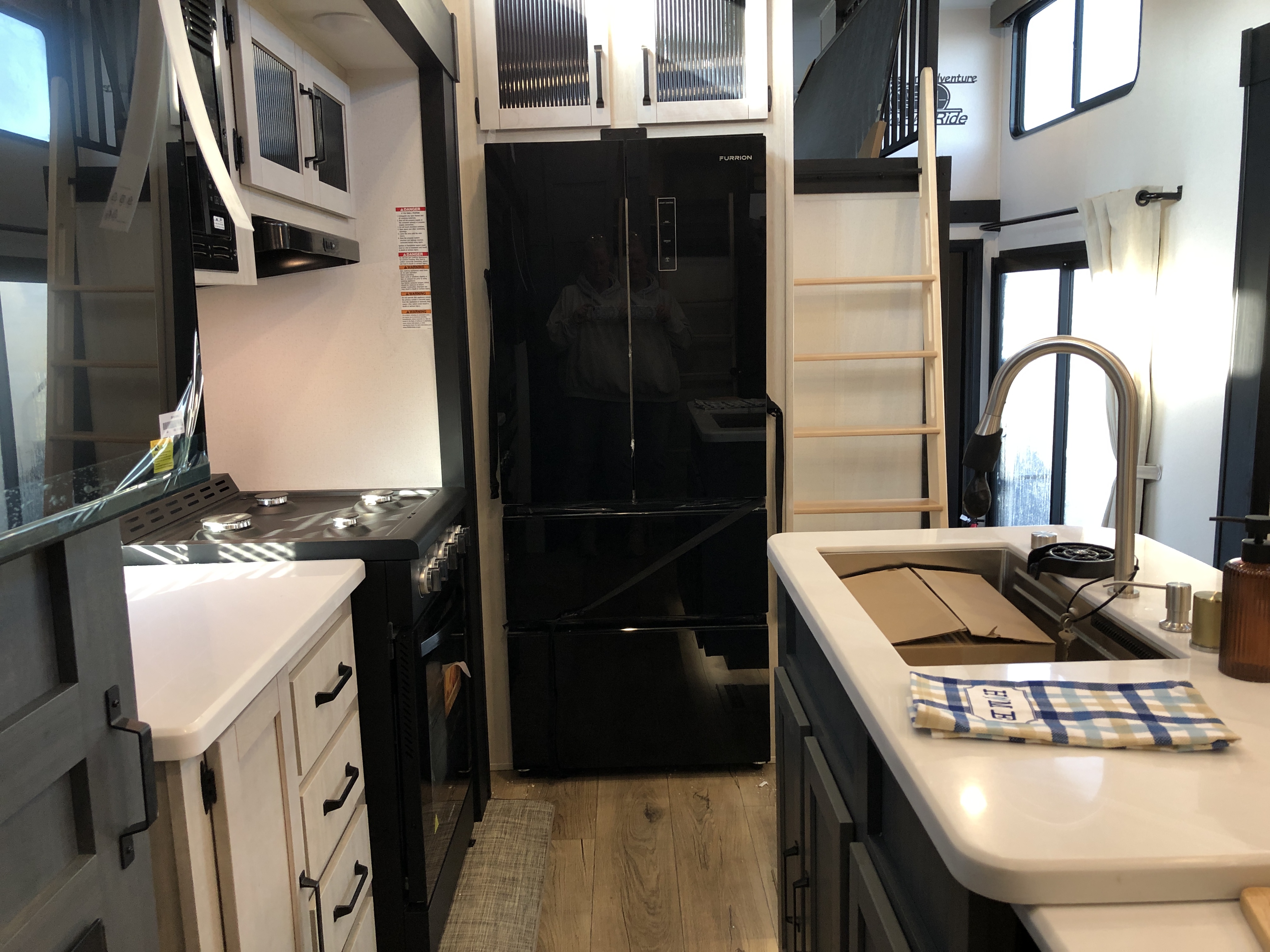 2026 Forest River Puma Vista 421LFT - Image 17