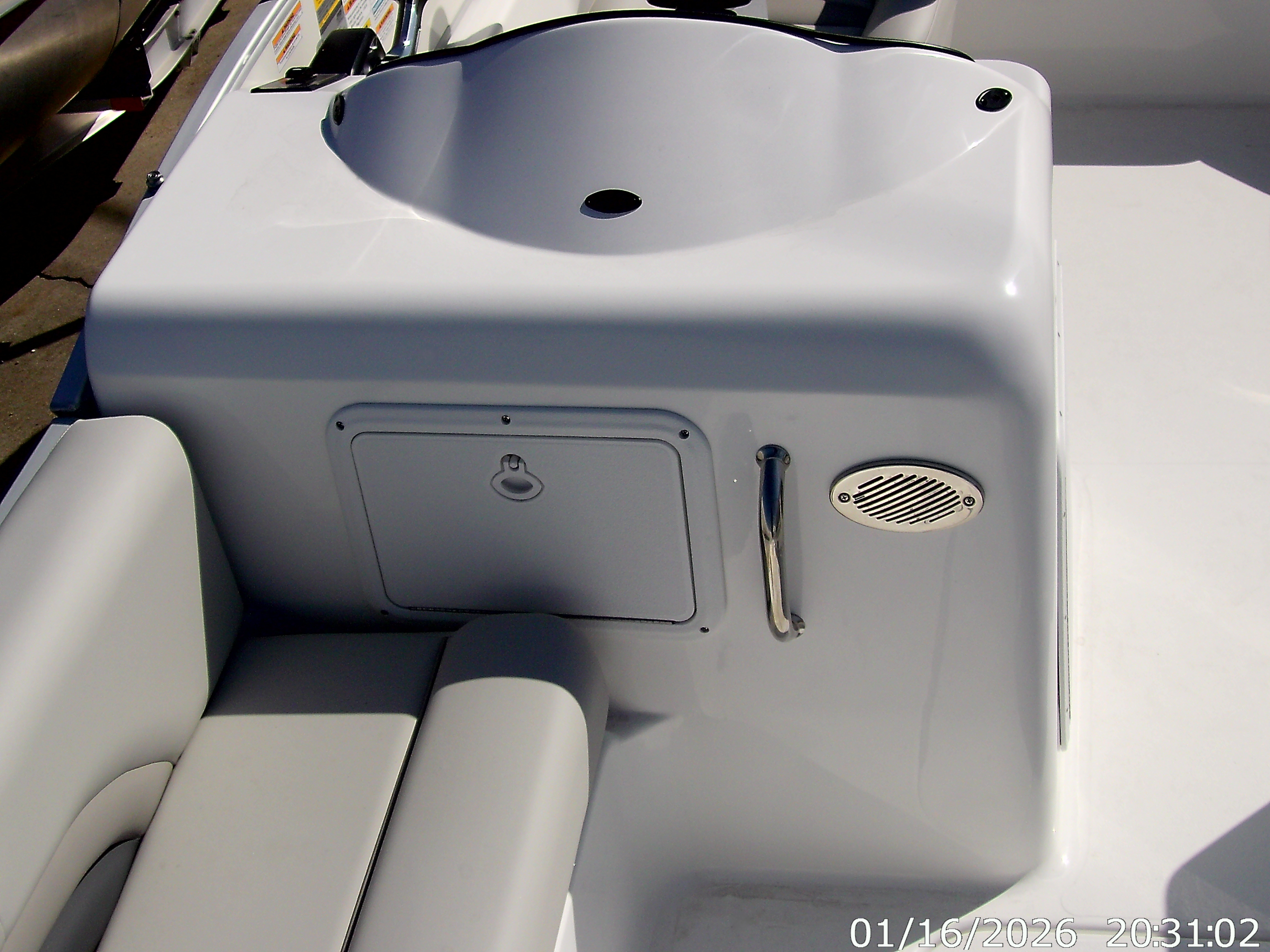 2026 HURRICANE 2026 FUNDECK 198 RE - Image 21