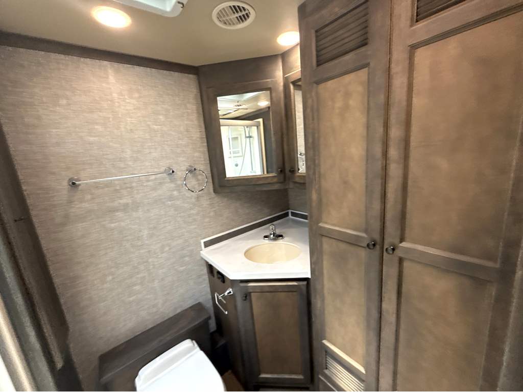 2023 TIFFIN ALLEGRO 36UA - Image 26