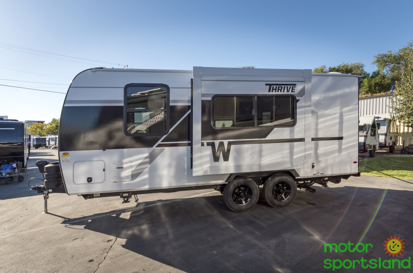 2026 Winnebago Thrive 18FBS - Image 6