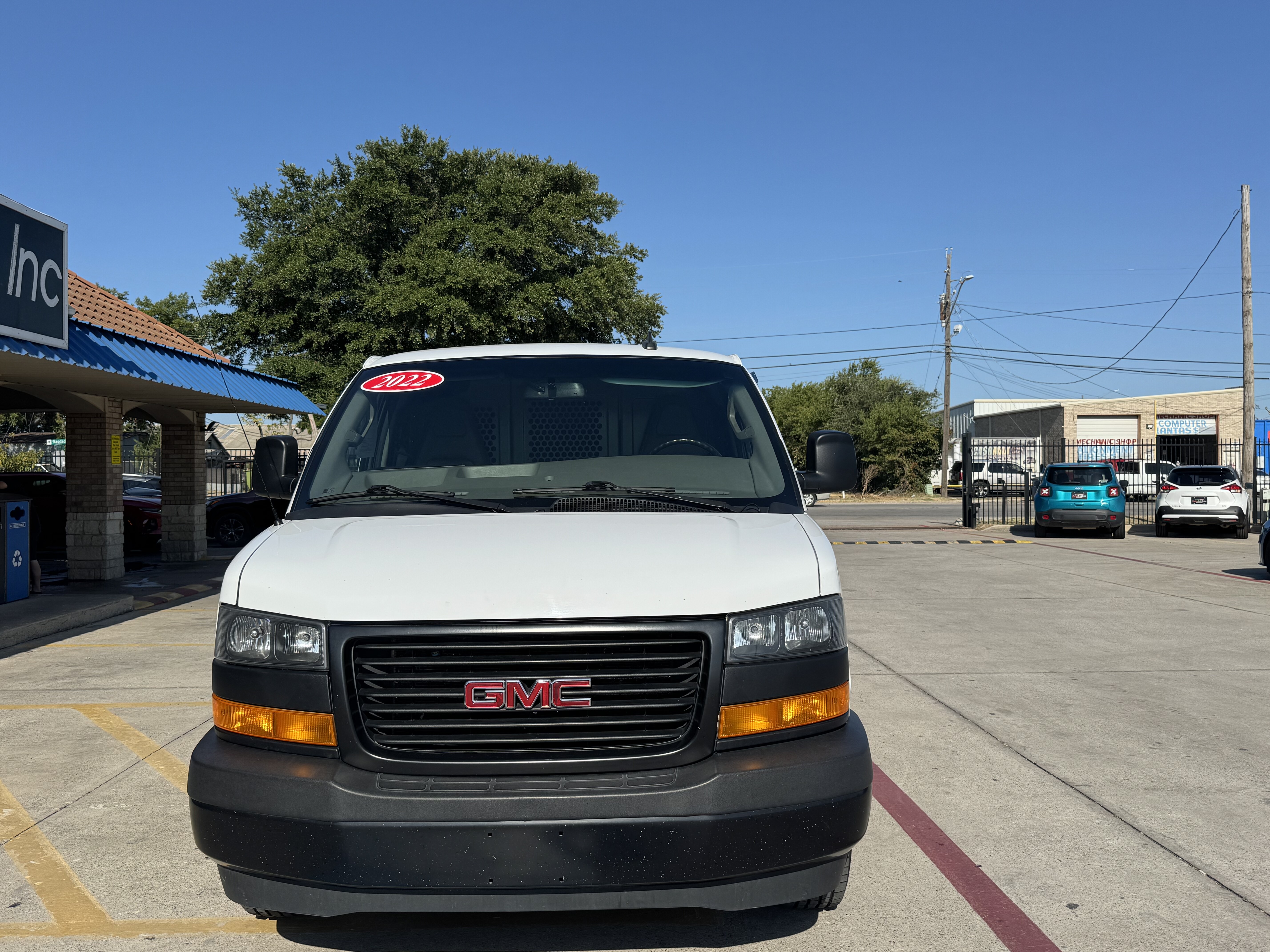2022 GMC Savana 80952 - Image 3