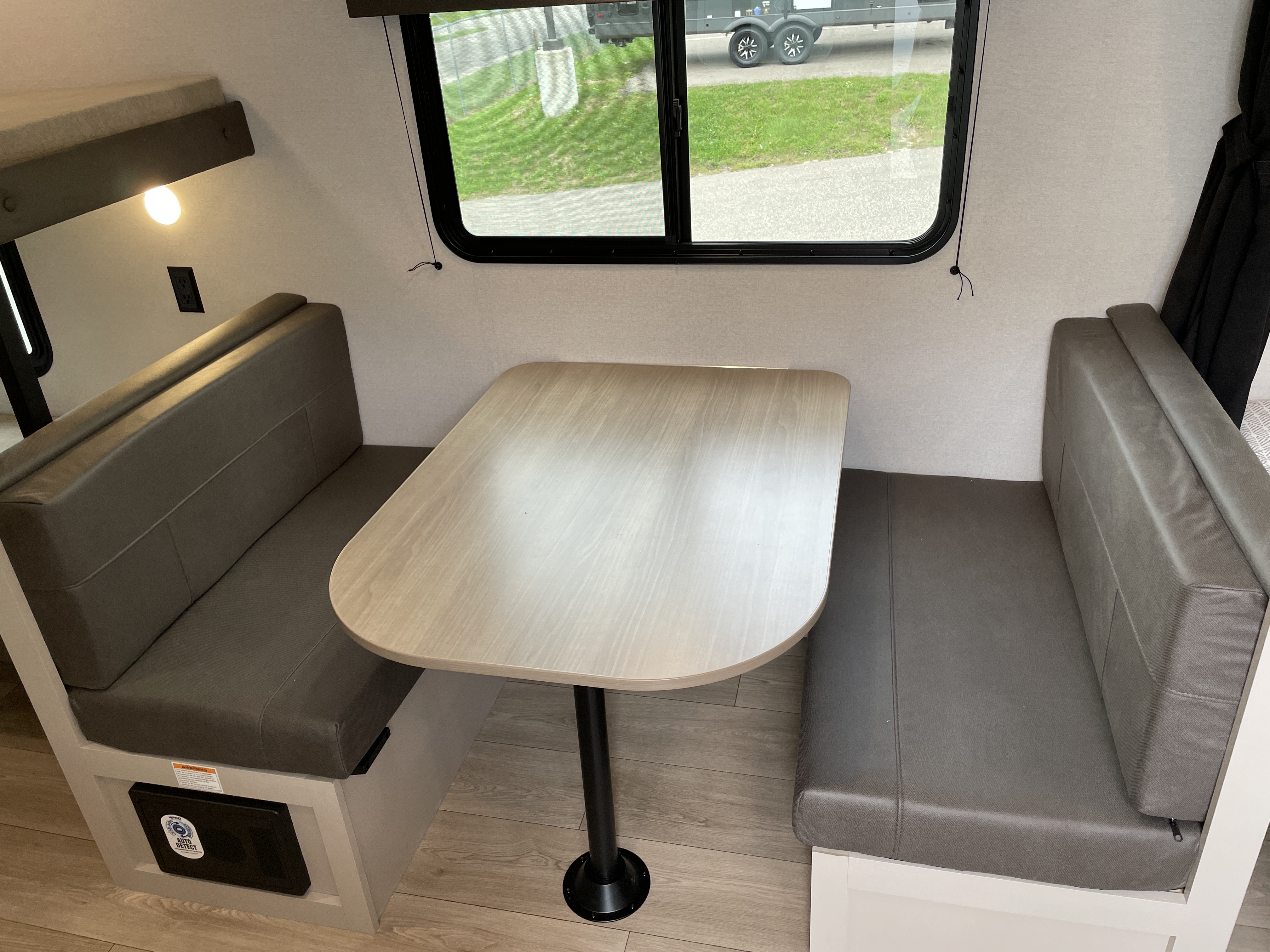 2027 Jayco Jay Flight 175BH - Image 7