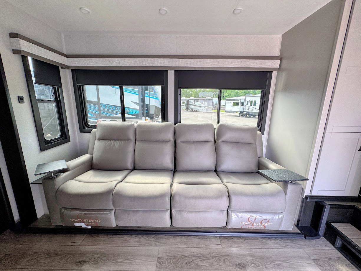 2026 JAYCO SEISMIC 413 - Image 15