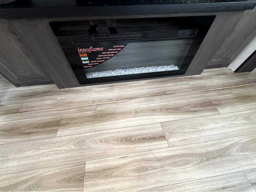 2027 VENTURE RV SPORTTREK 363VFR - Image 25
