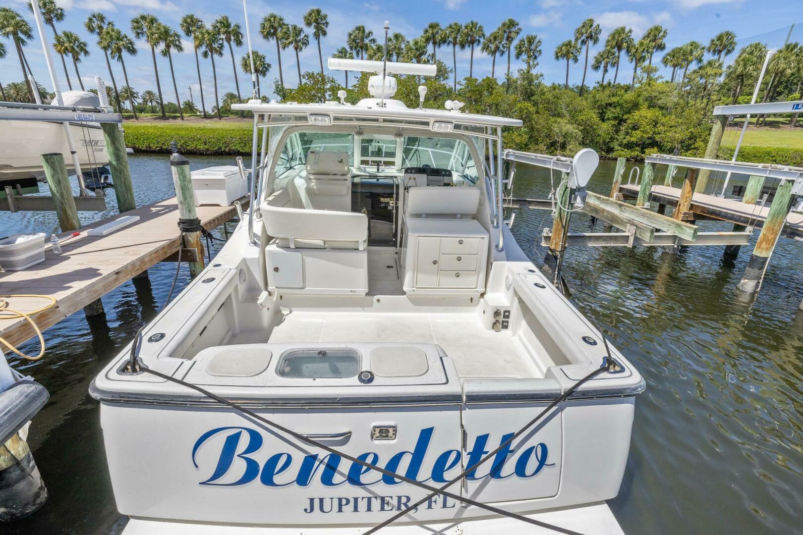 2006 Tiara Yachts 3200 Open - Image 8