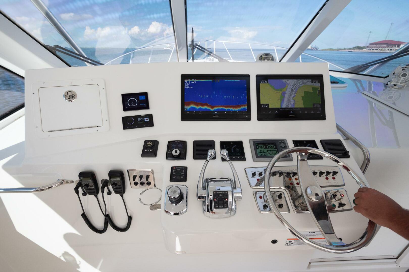 2012 Cabo 40 Express - Image 6