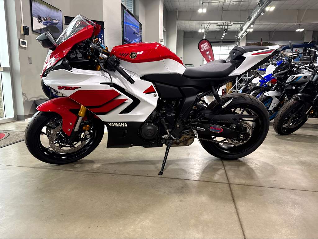2026 Yamaha YZF-R7 70th Anniversary - Image 4