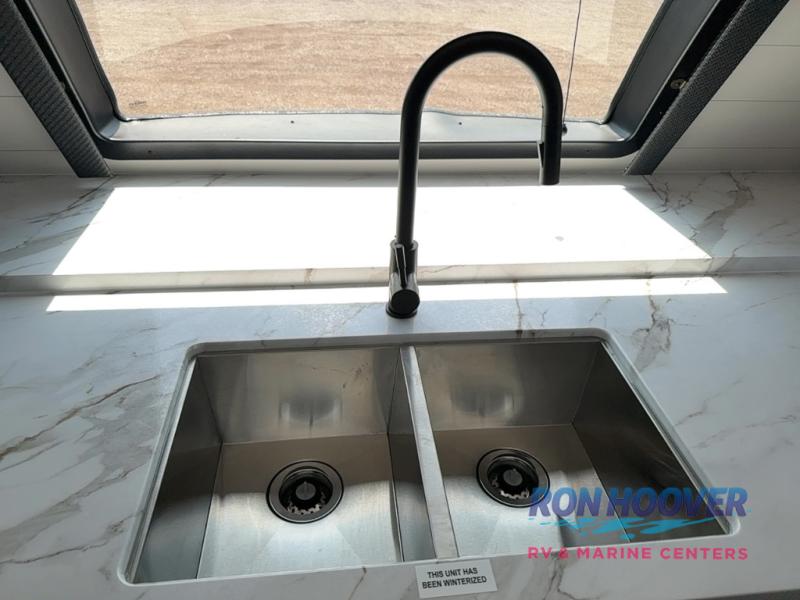 2025 JAYCO 26FK - Image 13