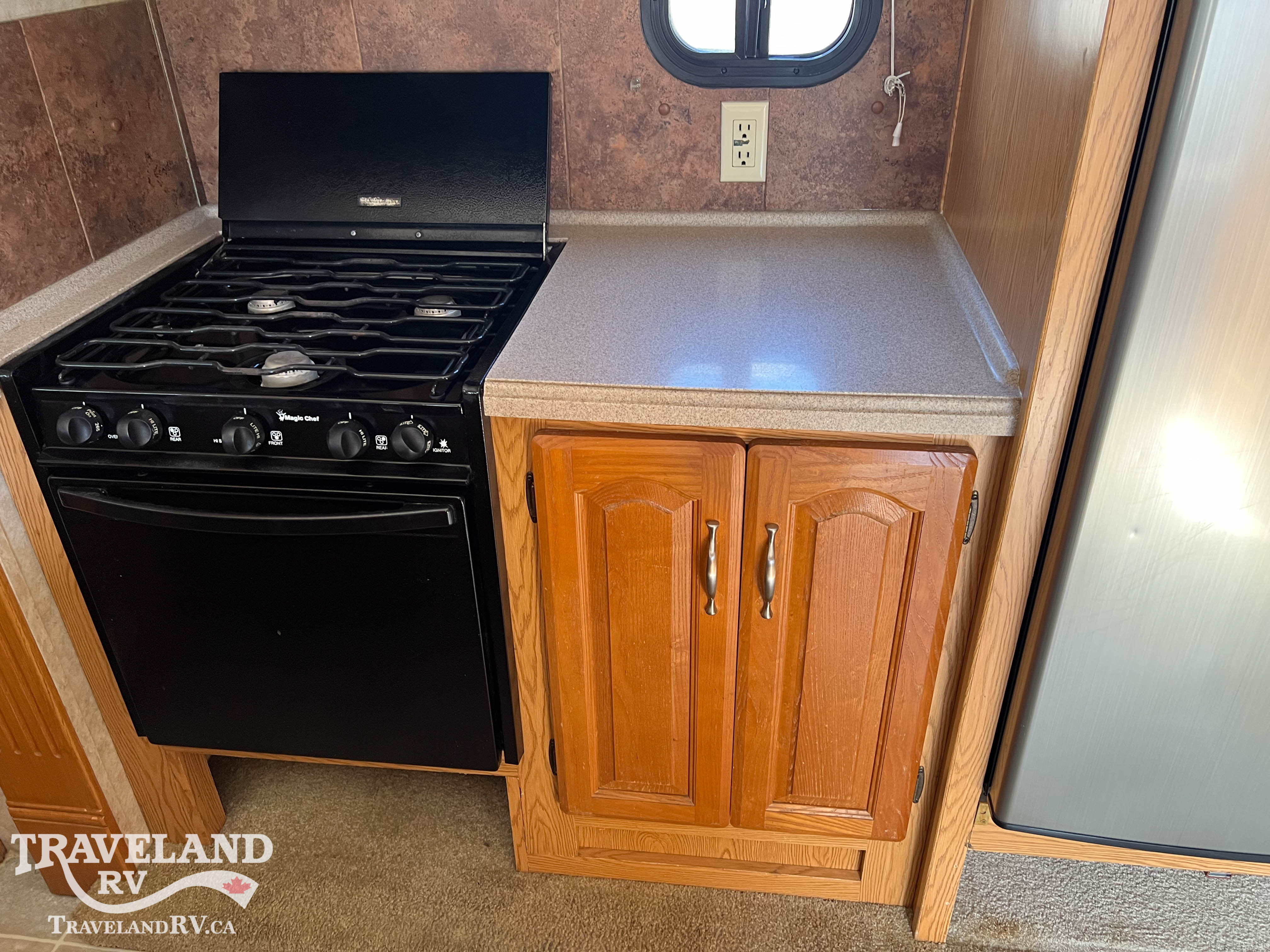 2006 KEYSTONE MONTANA 3400RL - Image 21