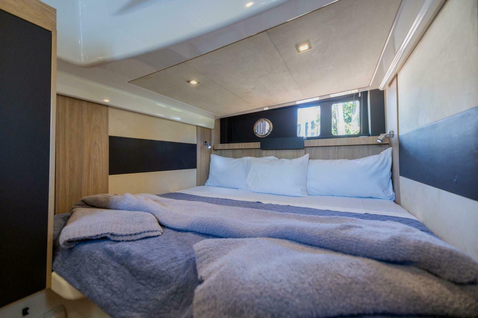 2014 Cranchi M 44 HT - Image 16