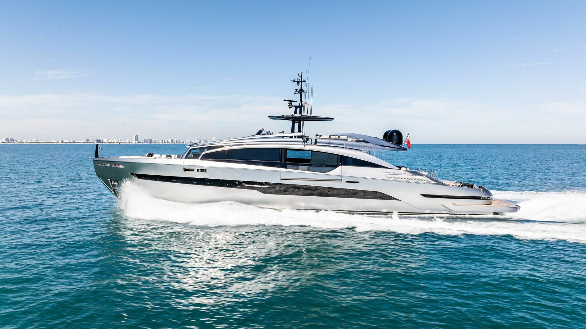 2023 Pershing GTX Motoryacht - Image 8