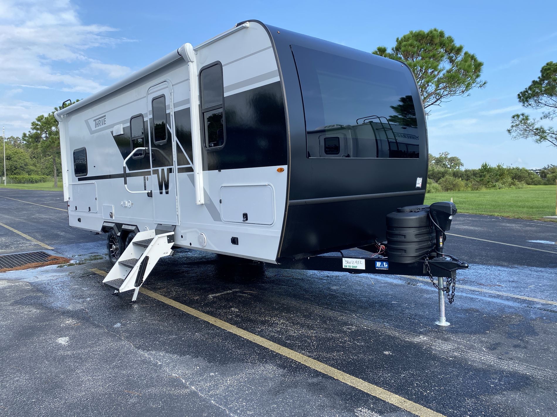 2026 Winnebago Thrive
